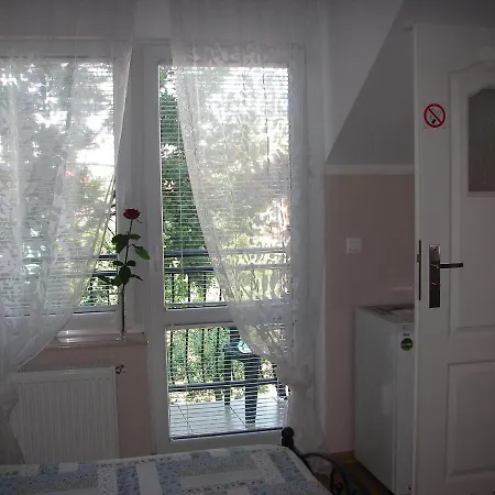 Pod Dębem Nocleg ze śniadaniem Łeba