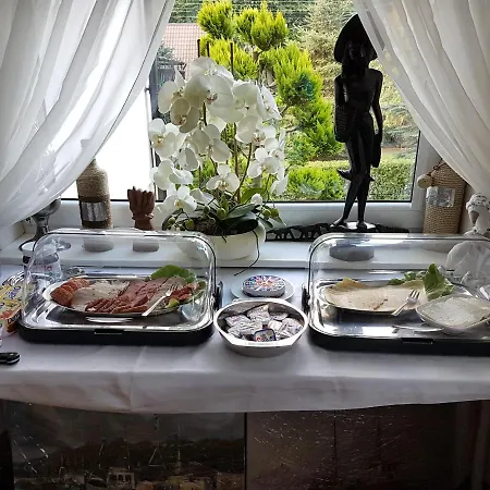 Bed & Breakfast Pod Debem *