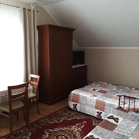 Pod Debem Bed & Breakfast *