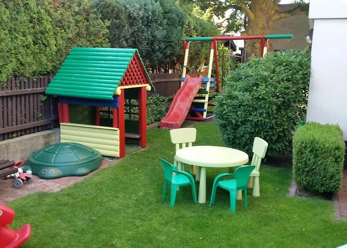 Pod Dębem Bed & Breakfast