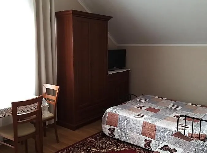 Pod Debem Bed & Breakfast 3*