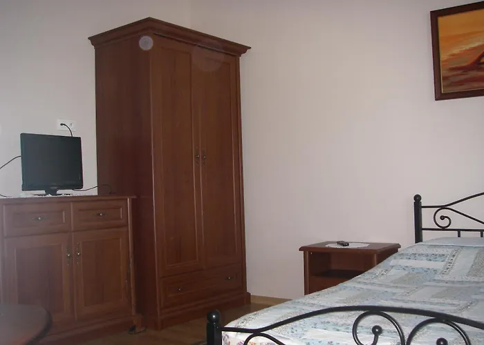 Pod Debem Bed & Breakfast 3*